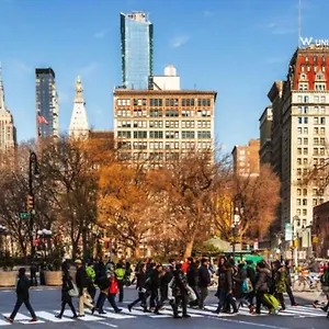 https://room-at-the-heart-of-east-village.us-newyorkcity.com